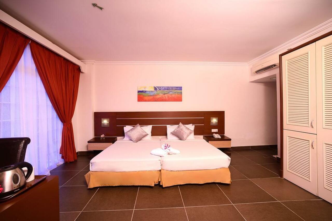 Bella Vista Express Hotel Pantai Cenang  Exterior foto