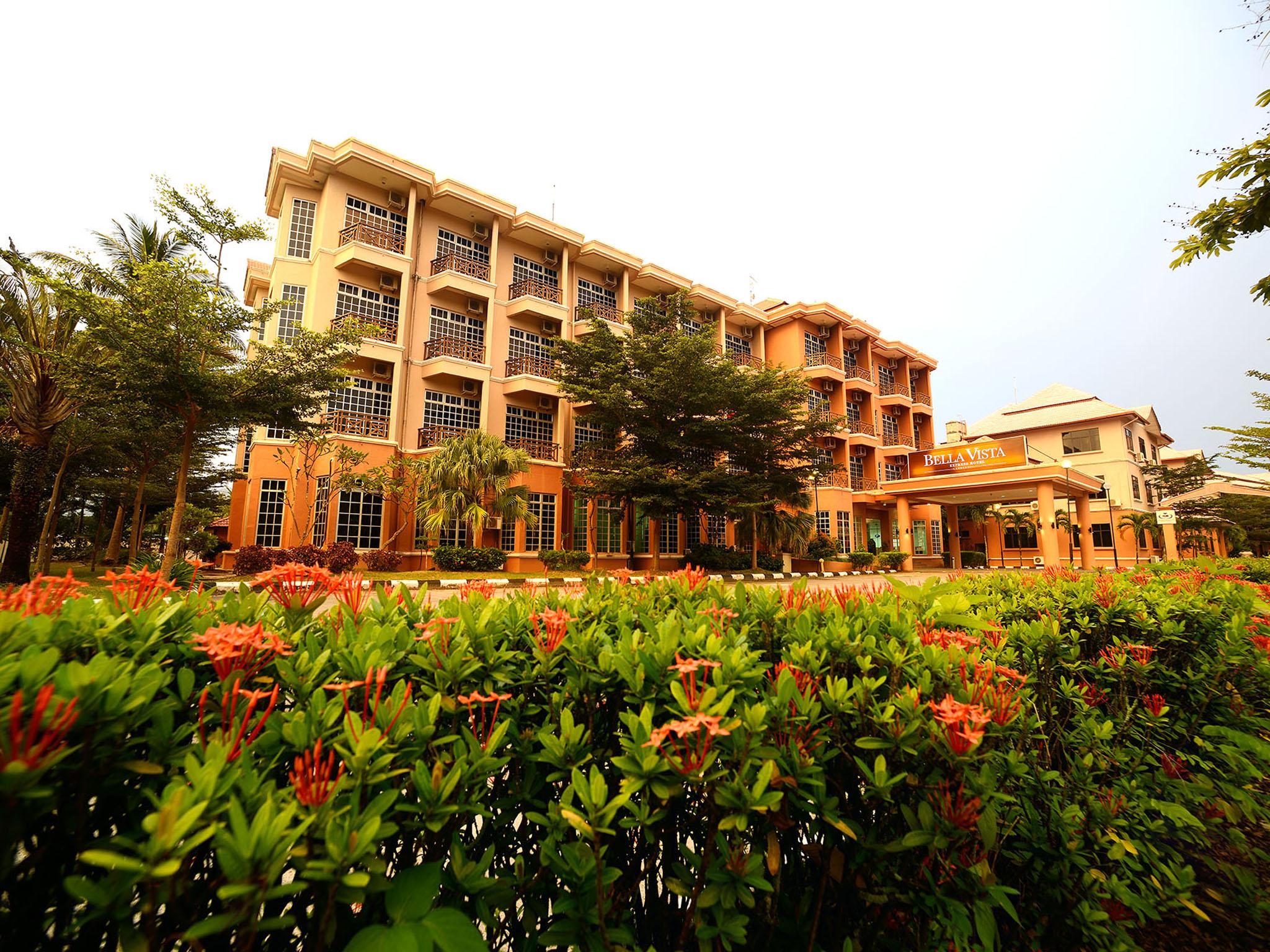 Bella Vista Express Hotel Pantai Cenang  Exterior foto