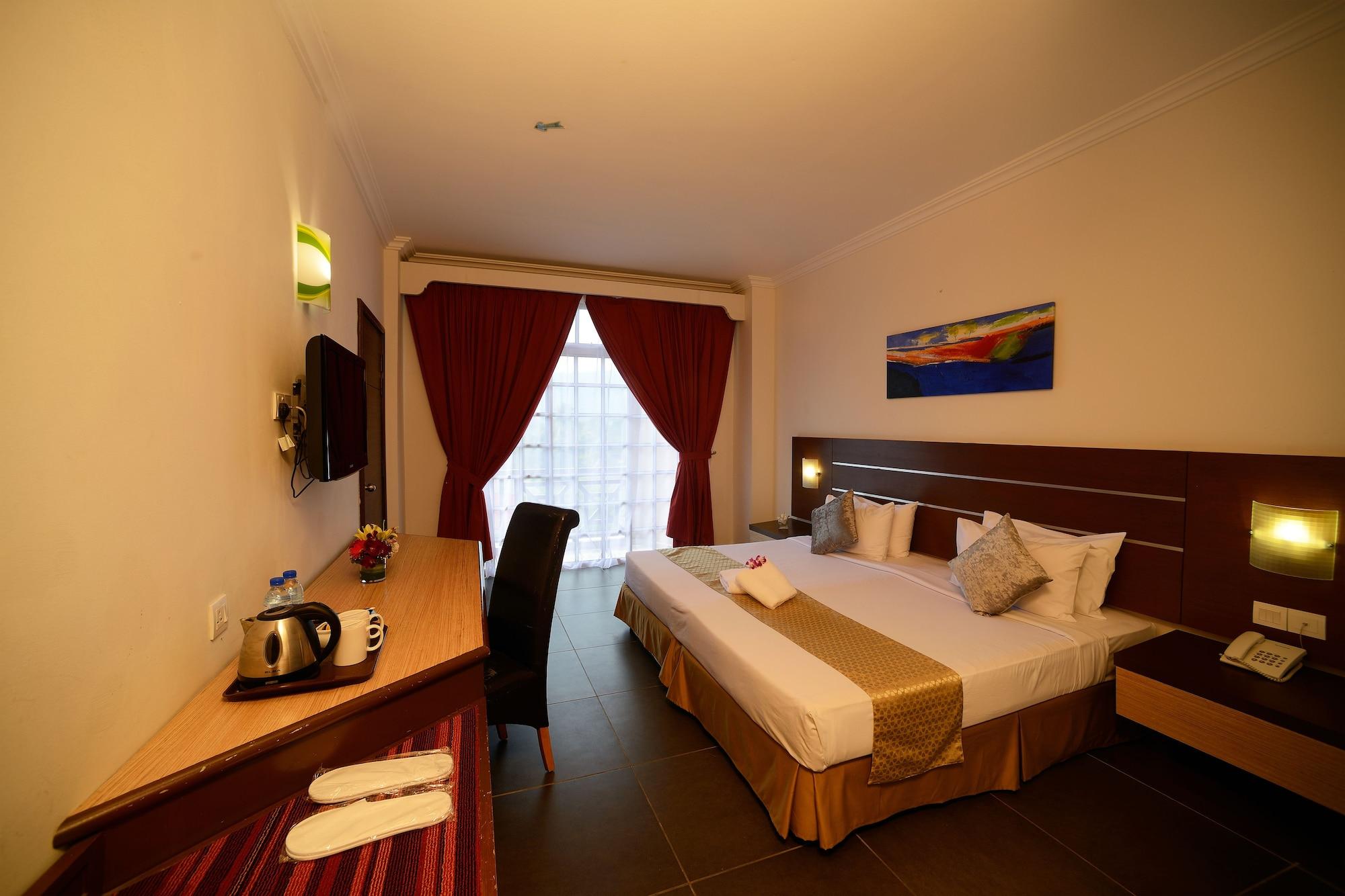 Bella Vista Express Hotel Pantai Cenang  Exterior foto