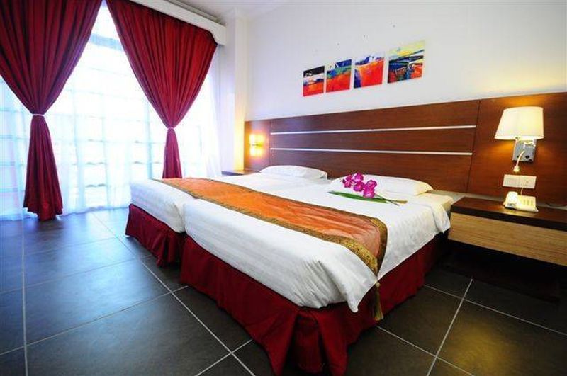 Bella Vista Express Hotel Pantai Cenang  Exterior foto