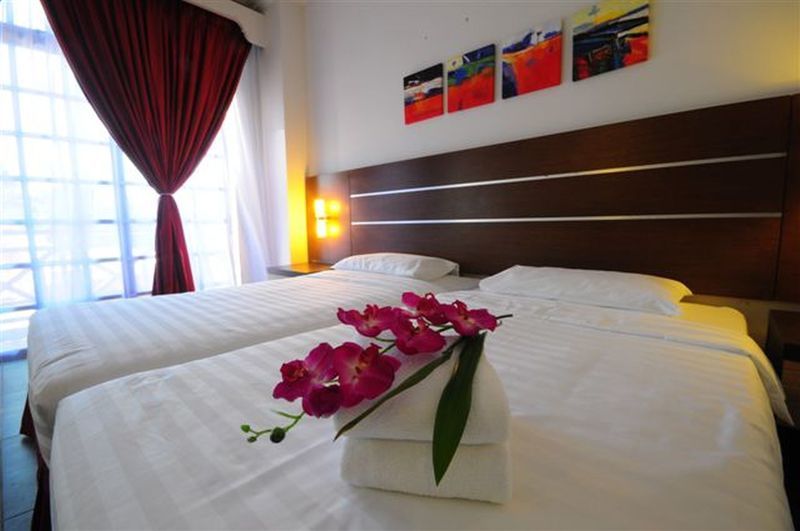 Bella Vista Express Hotel Pantai Cenang  Exterior foto