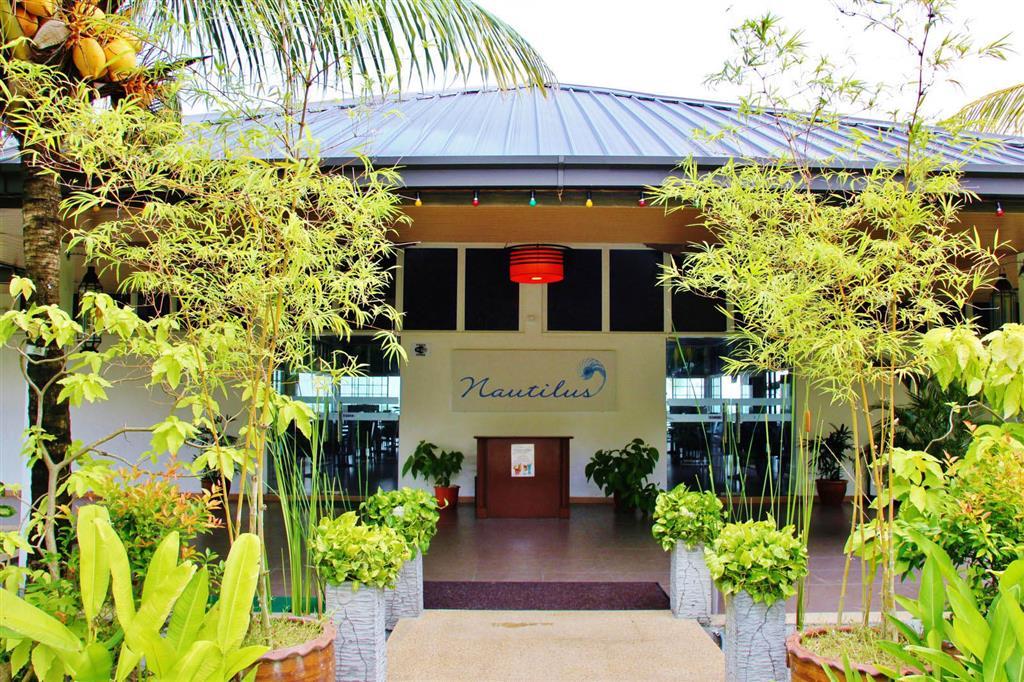 Bella Vista Express Hotel Pantai Cenang  Exterior foto