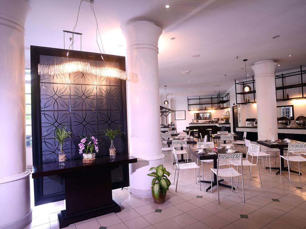 Bella Vista Express Hotel Pantai Cenang  Exterior foto